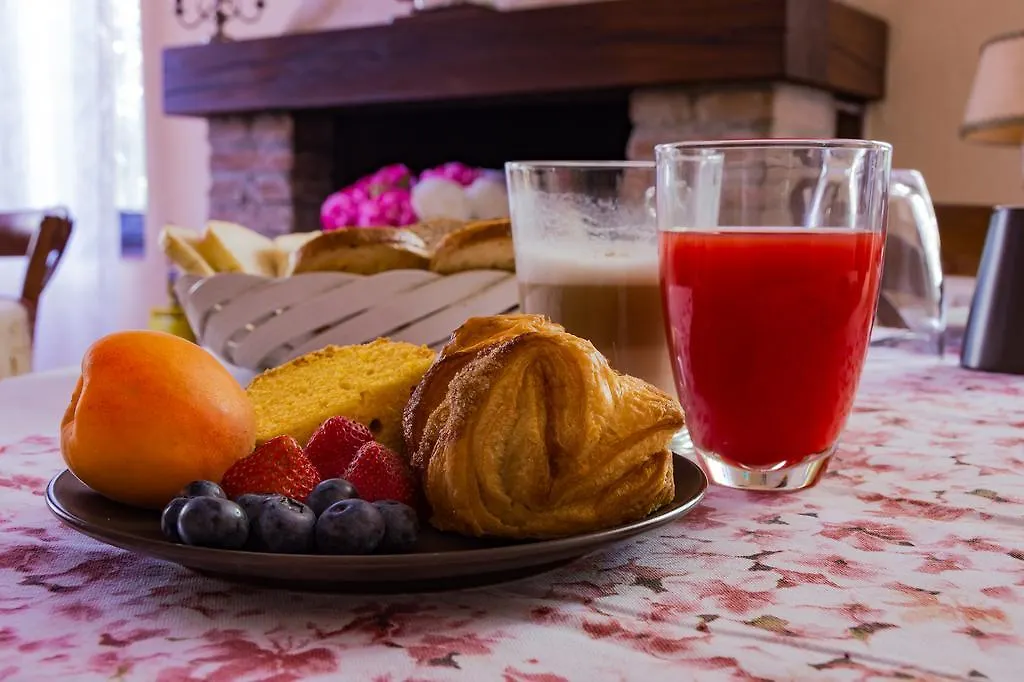 Room & Breakfast Villa Angela Felino