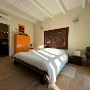 Bed & Breakfast Pioppi Neri R&b, Felino